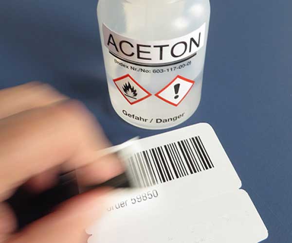 Etichette resistenti all'acetone